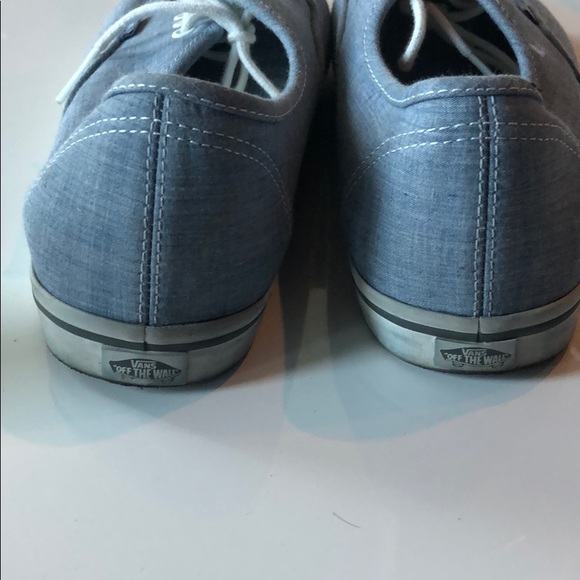 Vans - Picture 3 of 6